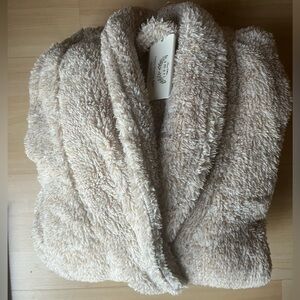 Amari Luxury Shearling Robe NWT